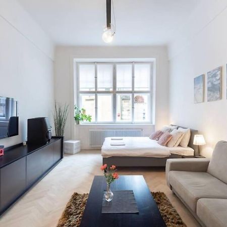 Luxury Apartment On Old Town Square Praga Exterior foto
