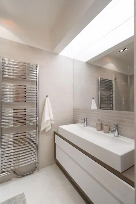 Luxury Apartment On Old Town Square Praga Exterior foto